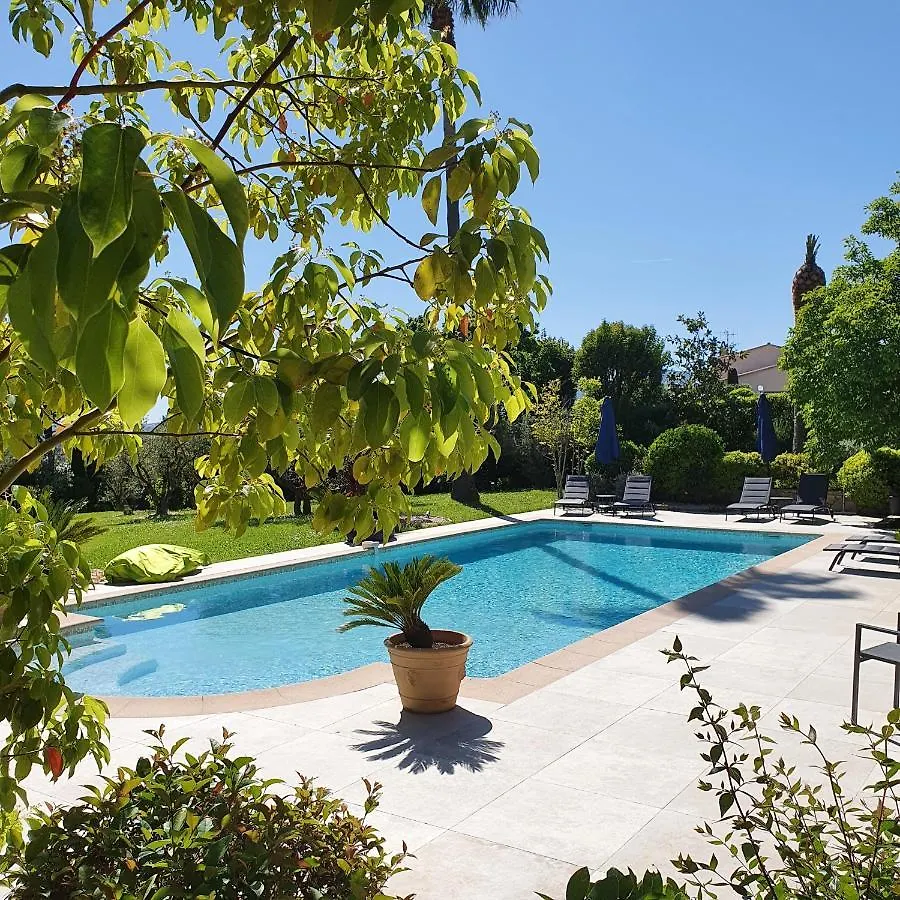 Le Domaine Des Muriers - Charme, Chic, Calme En Provence Cote D'Azur Plascassier