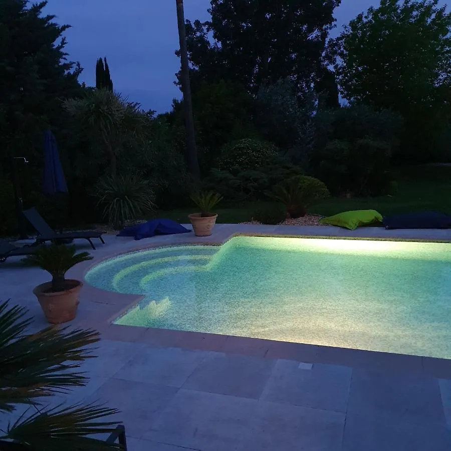 Le Domaine Des Muriers - Charme, Chic, Calme En Provence Cote D'Azur Plascassier