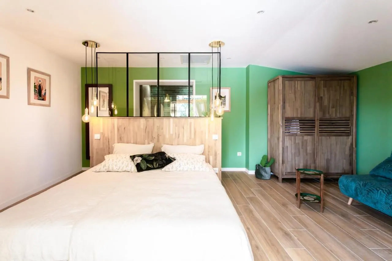 Le Domaine Des Muriers - Charme, Chic, Calme En Provence Cote D'Azur Plascassier