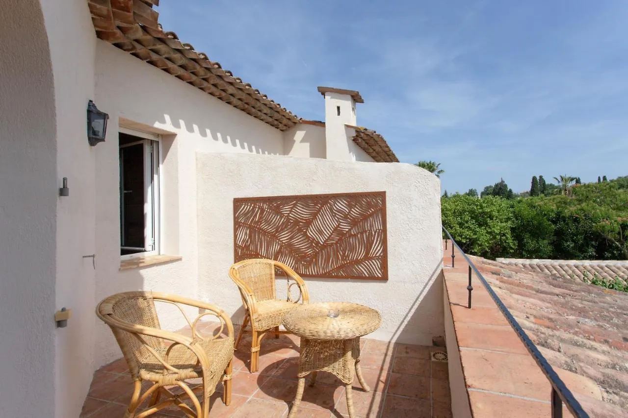 Bed & Breakfast Le Domaine Des Muriers - Charme, Chic, Calme En Provence Cote D'Azur Plascassier