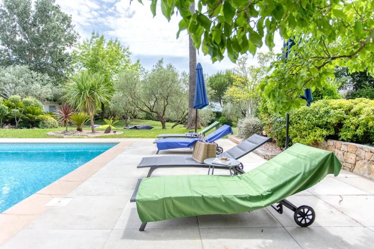 Bed & Breakfast Le Domaine Des Muriers - Charme, Chic, Calme En Provence Cote D'Azur Plascassier